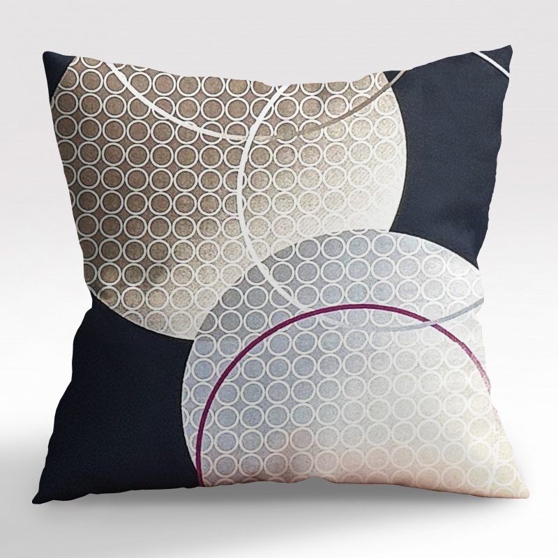 Ervi Saténový povlak na polštář DELUXE - Kruhy na černém