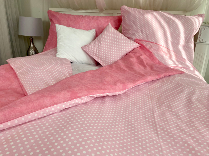 Ervi bavlněné povlečení oboustranné - puntíky na růžovém
