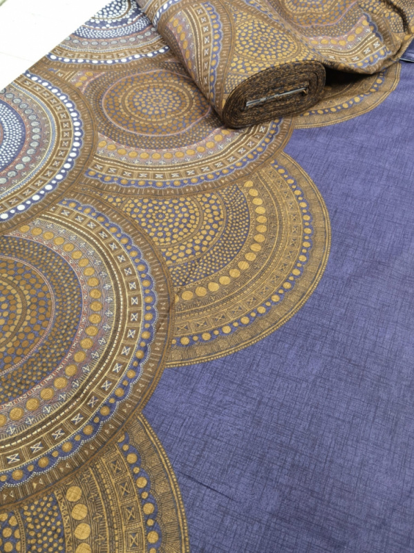 Ervi Bavlněná látka/plátno š.240cm - designový vzor na modrém č.11740-3, metráž