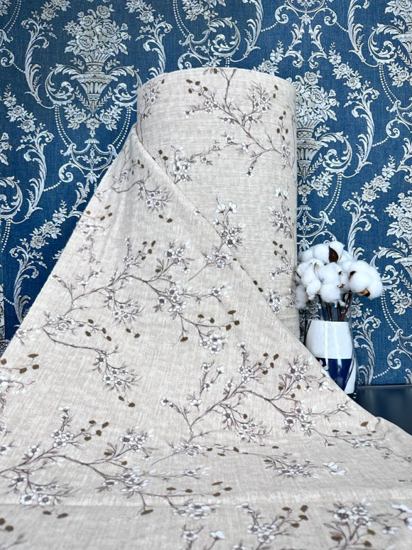 Ervi povlak na polštář FLANELOVÝ -  pnoucí květy na hnědém