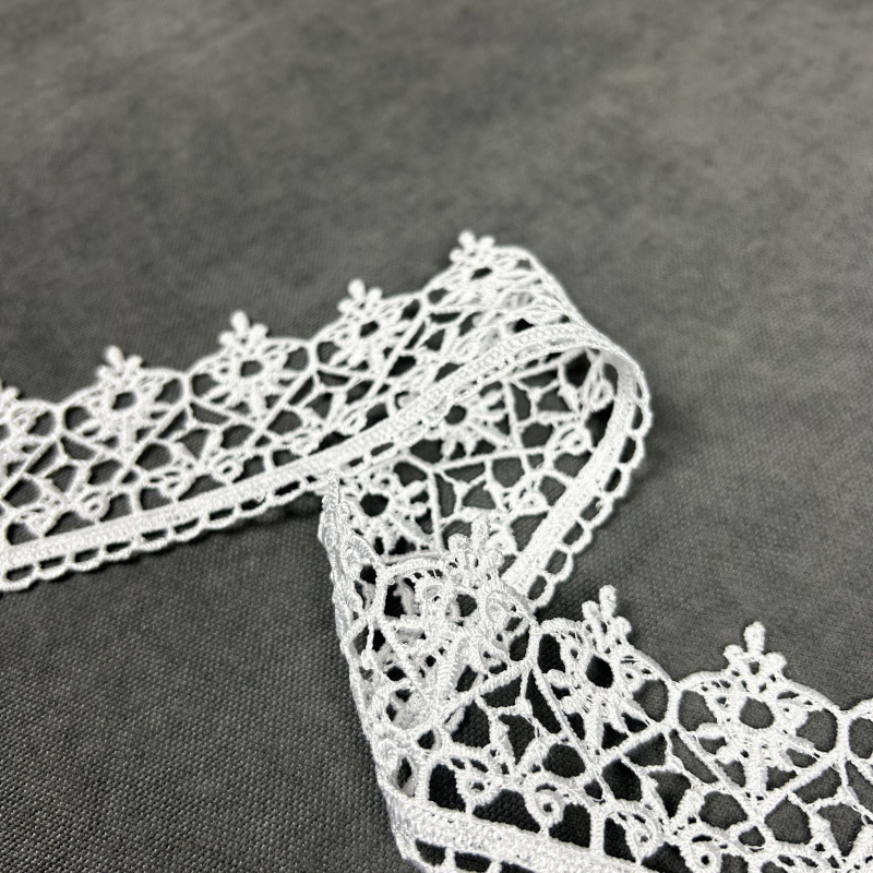 Krajka bíla - 72946 šíře 60 mm , metráž