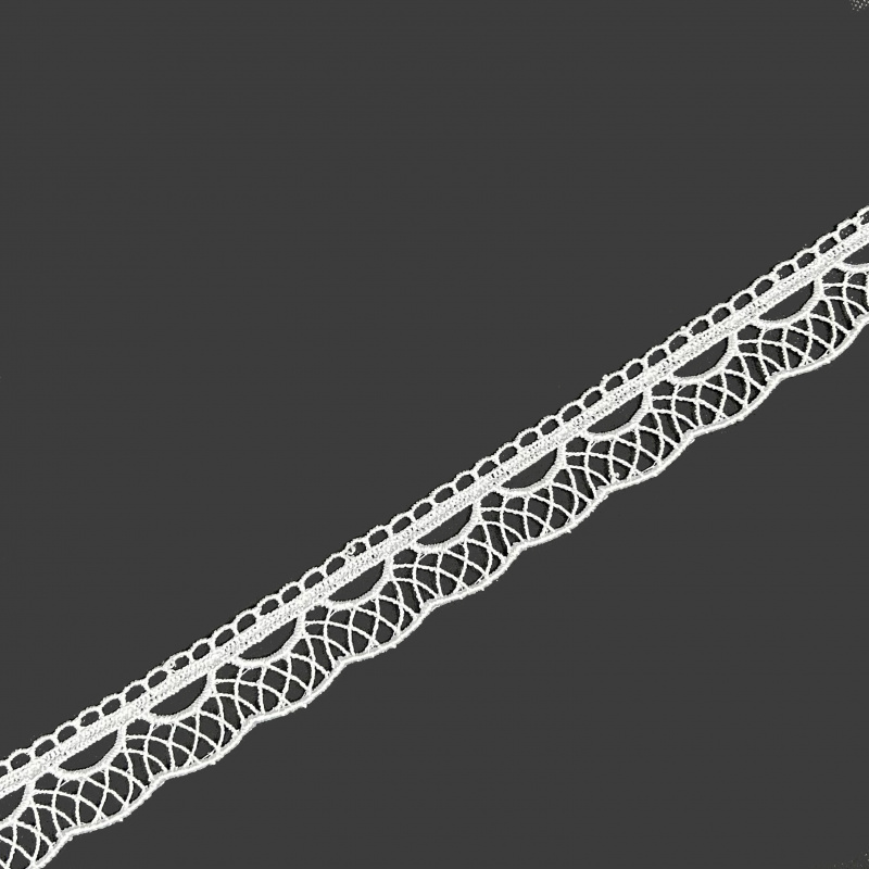 Krajka bíla - 74072 šíře 30 mm , metráž