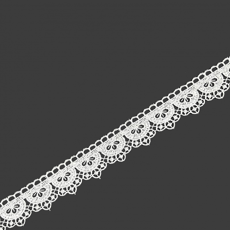 Krajka bíla - 74054 šíře 30 mm , metráž