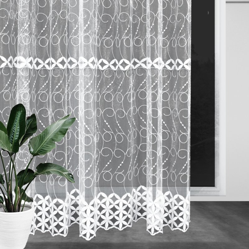 Ervi ﻿vyšívaná záclona bílá AL-81, metráž