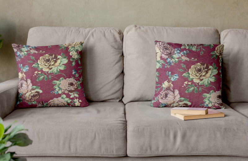 Ervi povlak na polštář gobelínový velké růže gold bordo