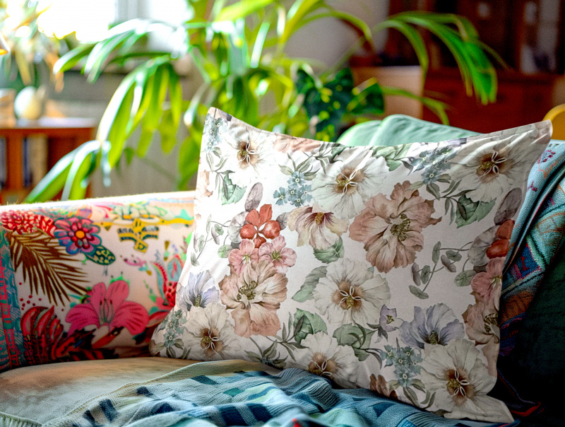 Ervi povlak na polštář dekorační Royal Lux - Jarní rozkvět - kopie