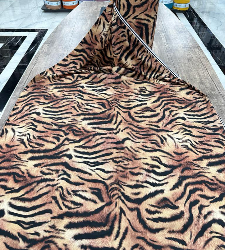 Ervi Saténový povlak na polštář DELUXE - Elegance Tygří